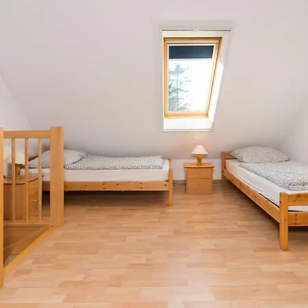 Neue Reihe * 青斯特